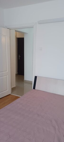 Dristor, Piata Ramnicu Sarat inchiriere ap. 2 cam dec.