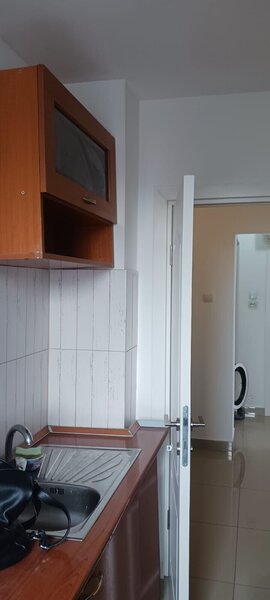 Dristor, Piata Ramnicu Sarat inchiriere ap. 2 cam dec.